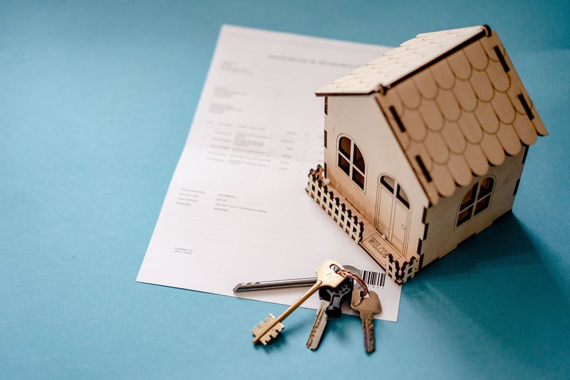 Real Estate Key Image